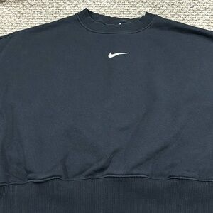 Nike cropped oversized sweatshirt black medium